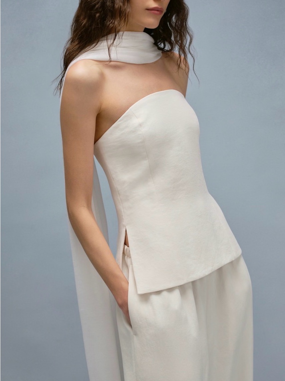 Aritzia Posh Crepette Tube Top Current Season NWT size 4 - Picture 2 of 6
